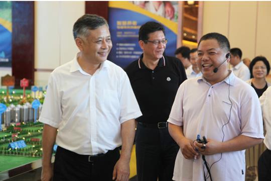 搶抓機(jī)遇，順應(yīng)發(fā)展 ——紅河小鎮(zhèn)迎來(lái)自治區(qū)考察活動(dòng)