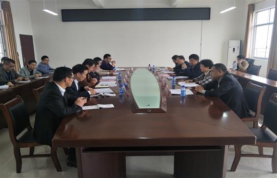 關(guān)注貧困學(xué)子成長，市政協(xié)、裕達(dá)集團(tuán)赴象州開展“揚(yáng)帆班”教學(xué)成果調(diào)研座談